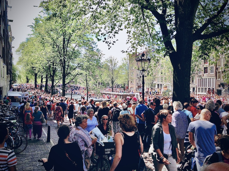 Canalparade Photo by Harley-Davidson on Unsplash