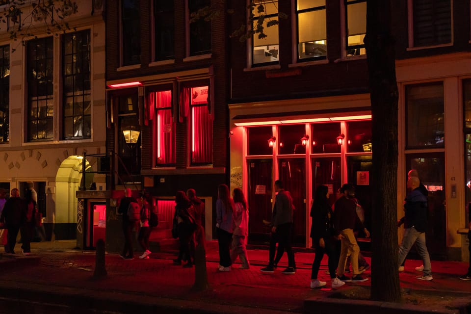 Small Group Red Light District Tour