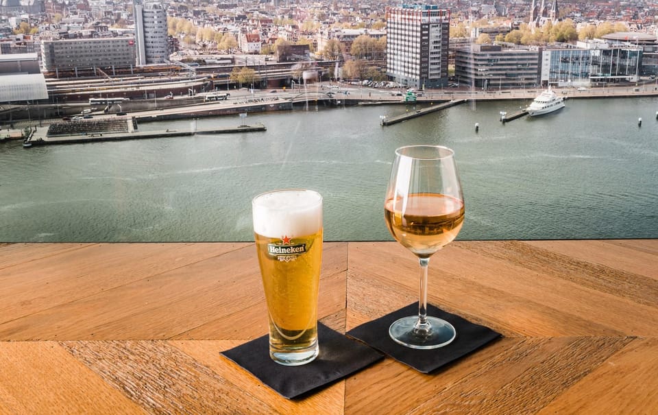 2 पेयों के साथ A'DAM Lookout प्रवेश टिकट